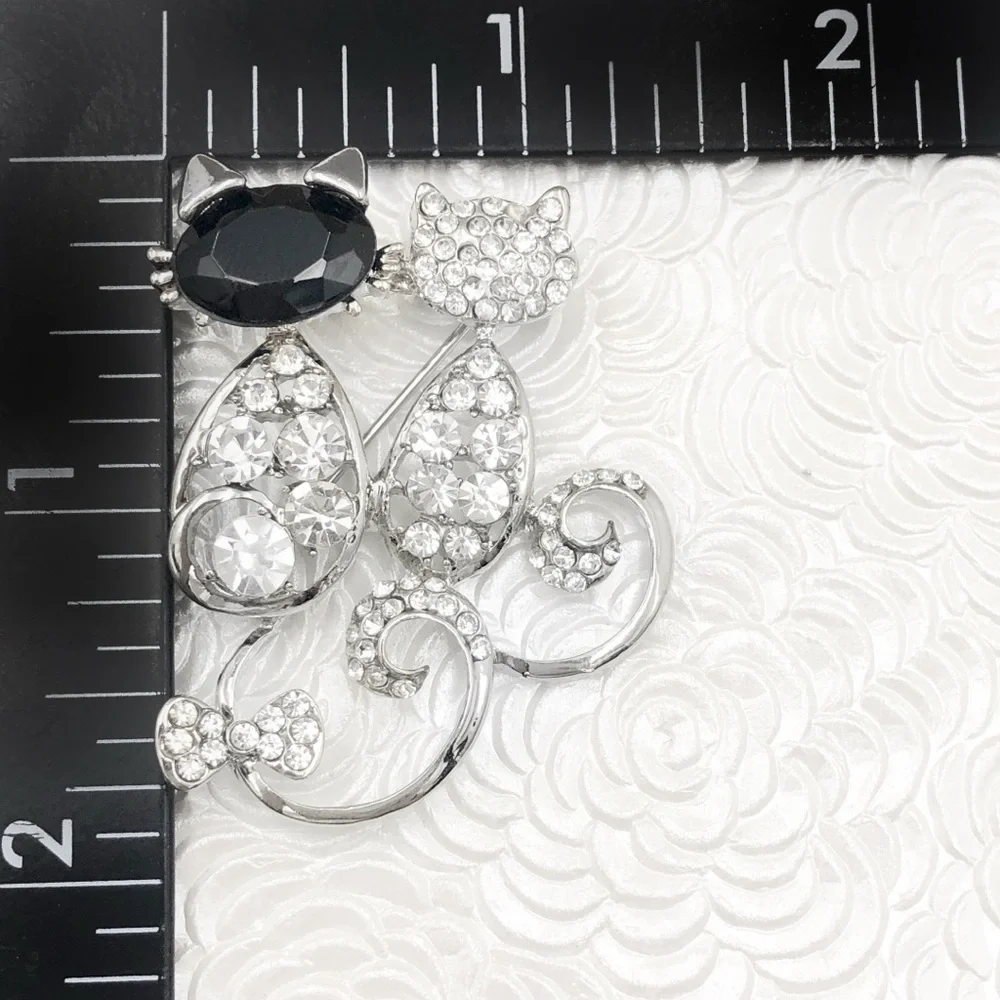 Kitty Cat Pals Rhinestone Pin Brooch Cat Pin